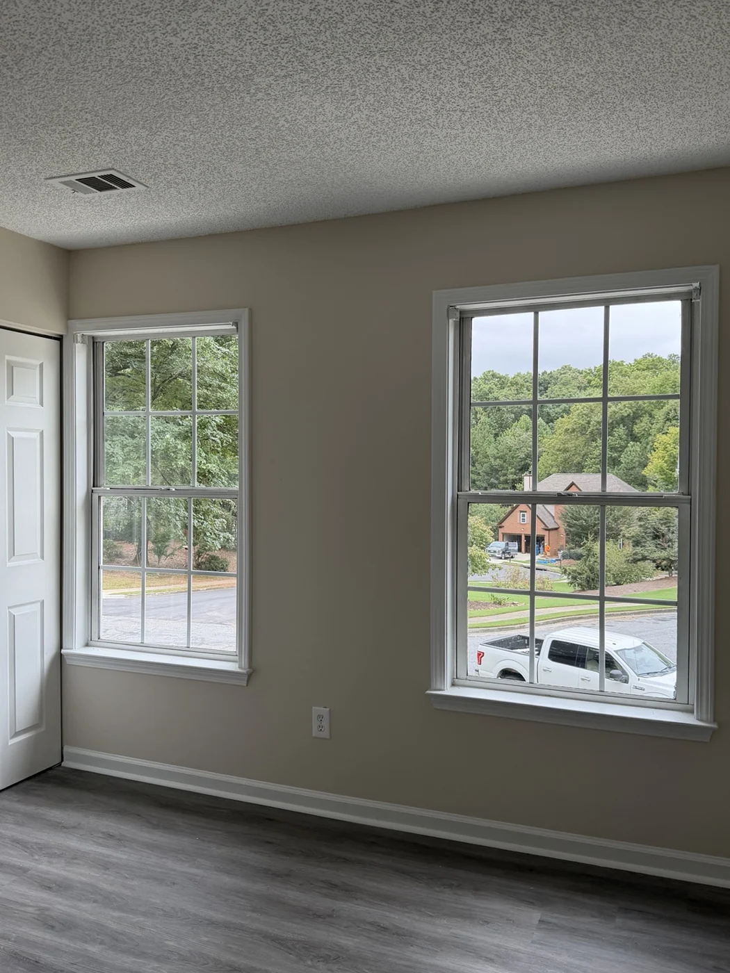 Clear finished windows after glass work